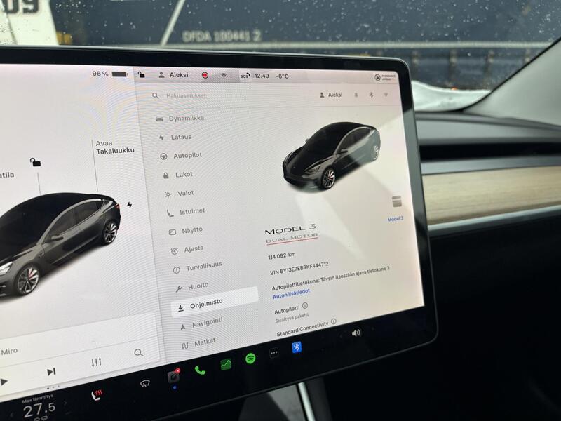 Tesla Model 3 vaihtoauto