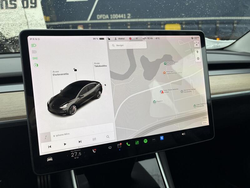 Tesla Model 3 vaihtoauto