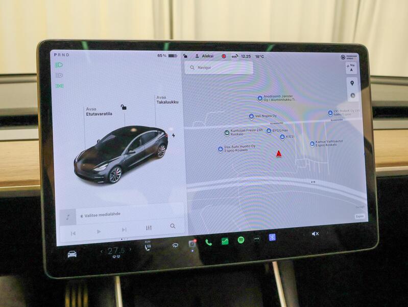 Tesla Model 3 vaihtoauto