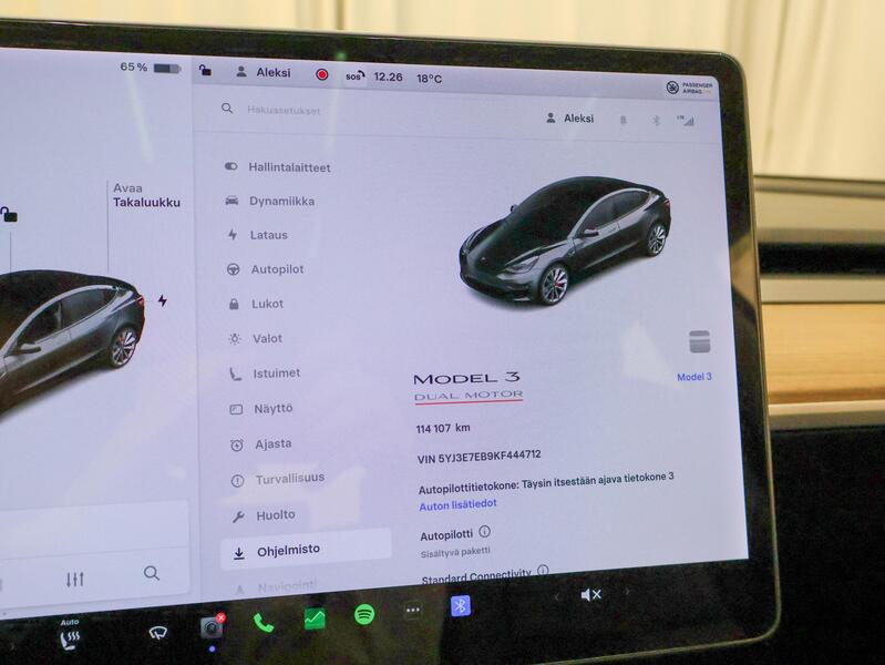Tesla Model 3 vaihtoauto