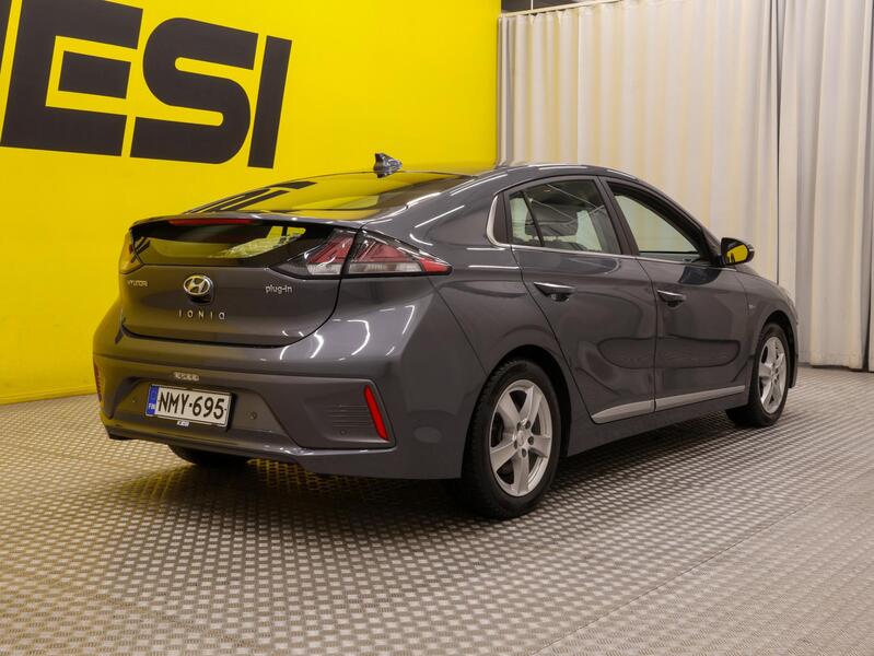 Hyundai IONIQ plug-in vaihtoauto