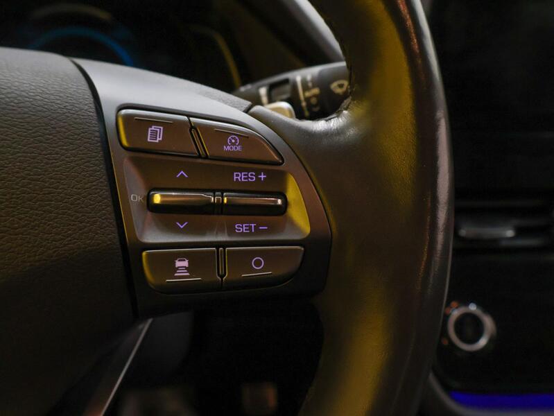 Hyundai IONIQ plug-in vaihtoauto