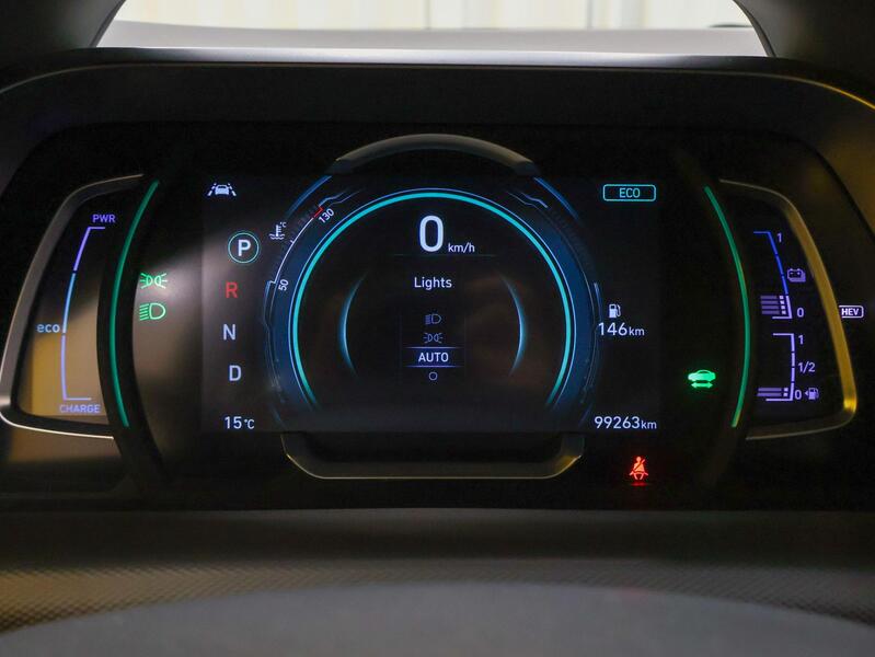 Hyundai IONIQ plug-in vaihtoauto