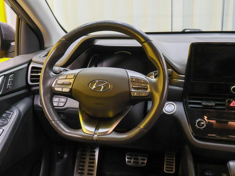 Hyundai IONIQ plug-in vaihtoauto