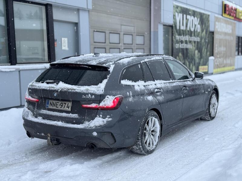 BMW 330 vaihtoauto