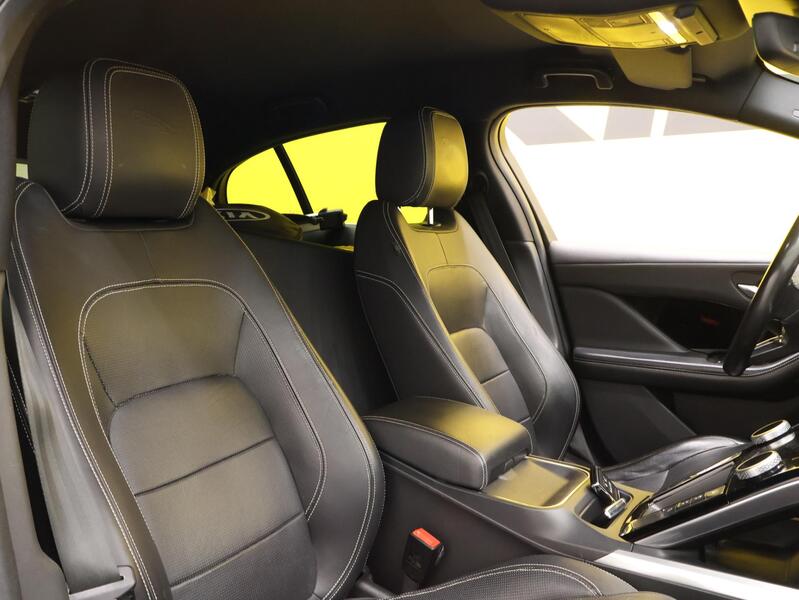 Jaguar I-PACE vaihtoauto