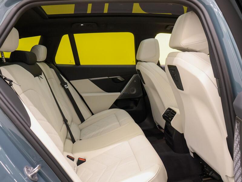 BMW i5 vaihtoauto