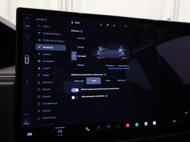 Tesla Model S vaihtoauto