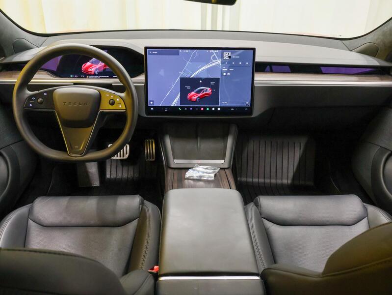 Tesla Model S vaihtoauto