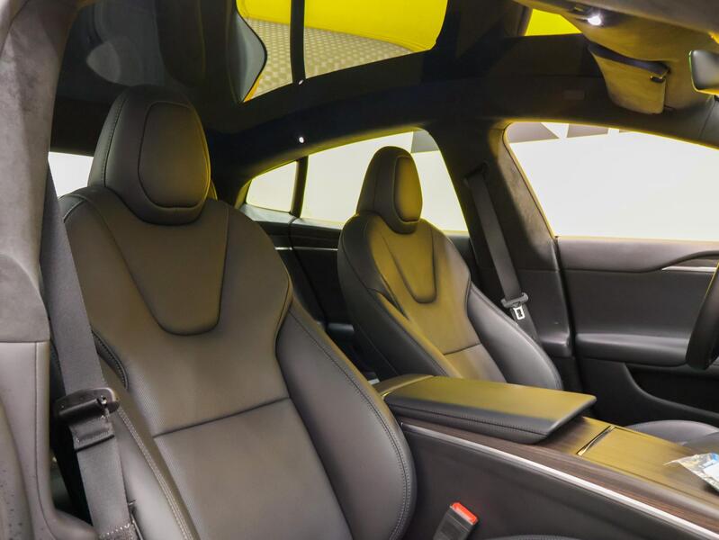 Tesla Model S vaihtoauto