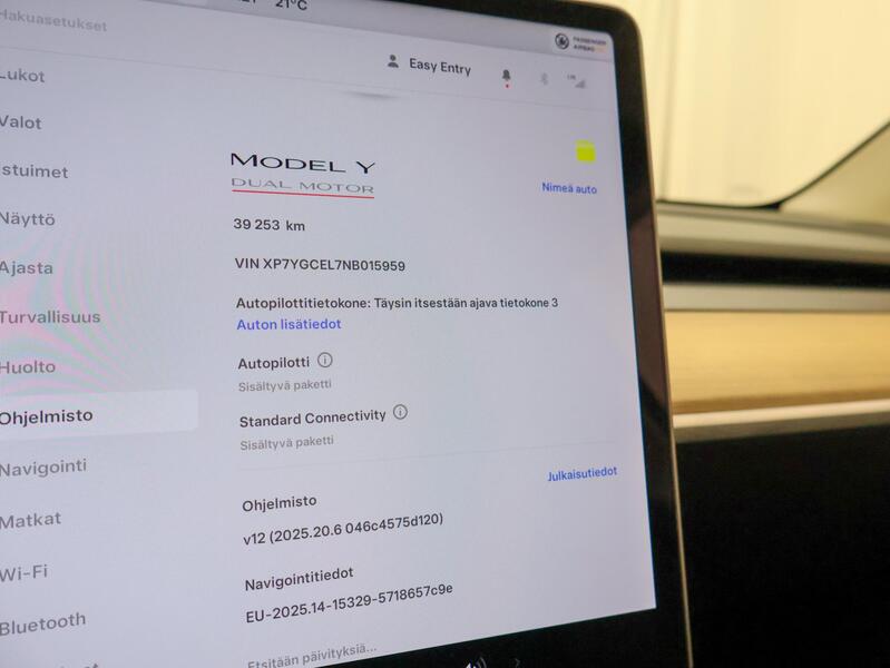 Tesla Model Y vaihtoauto