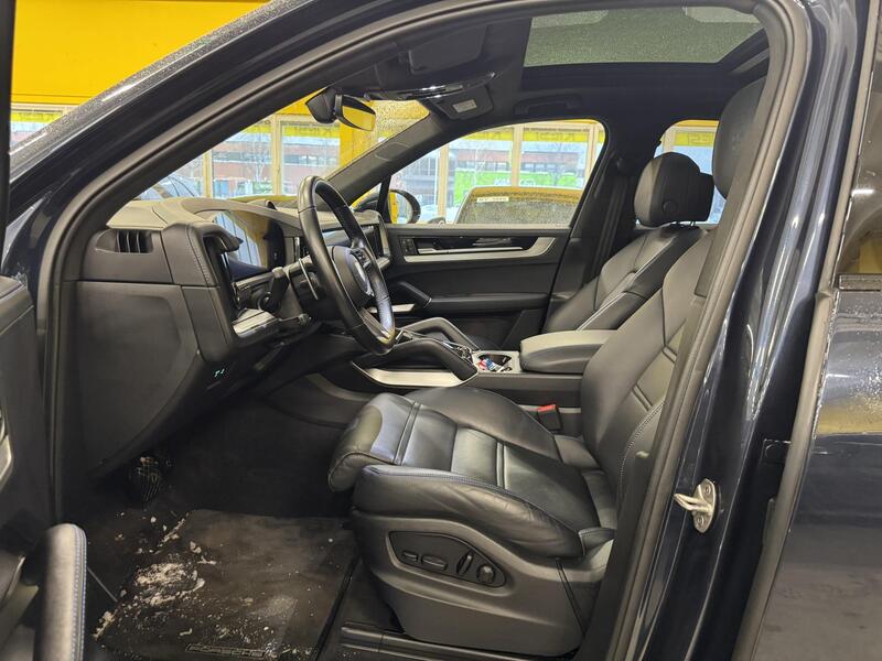 Porsche Cayenne vaihtoauto