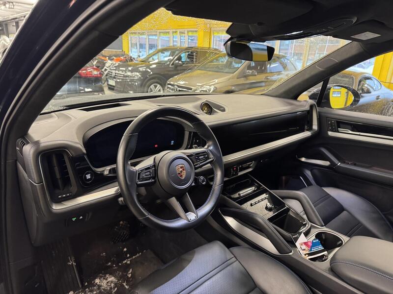 Porsche Cayenne vaihtoauto