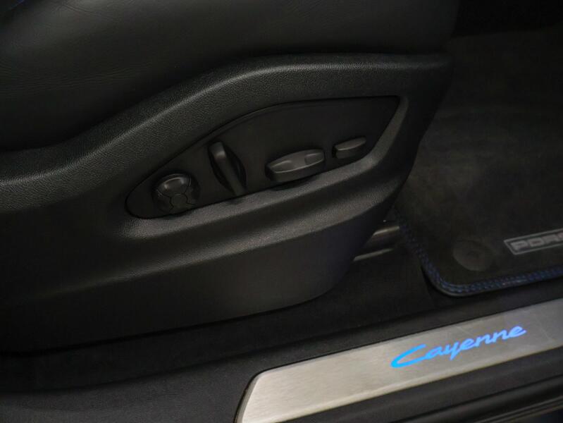 Porsche Cayenne vaihtoauto