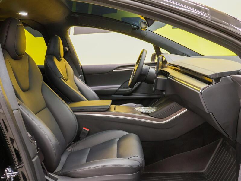 Tesla Model X vaihtoauto