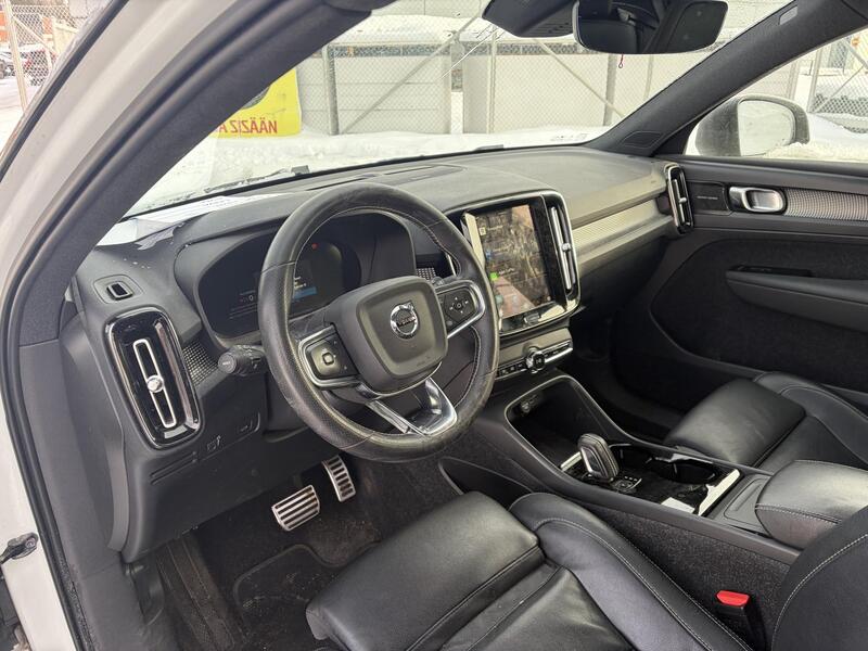 Volvo XC40 vaihtoauto