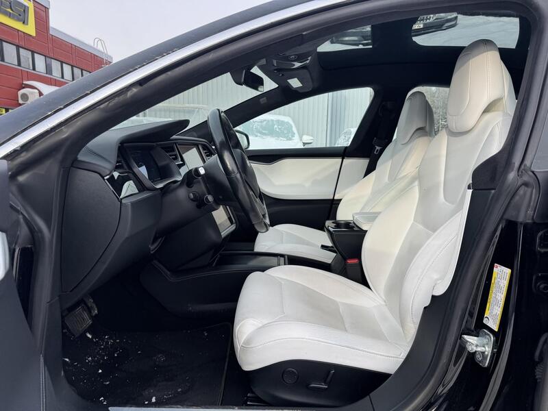 Tesla Model S vaihtoauto