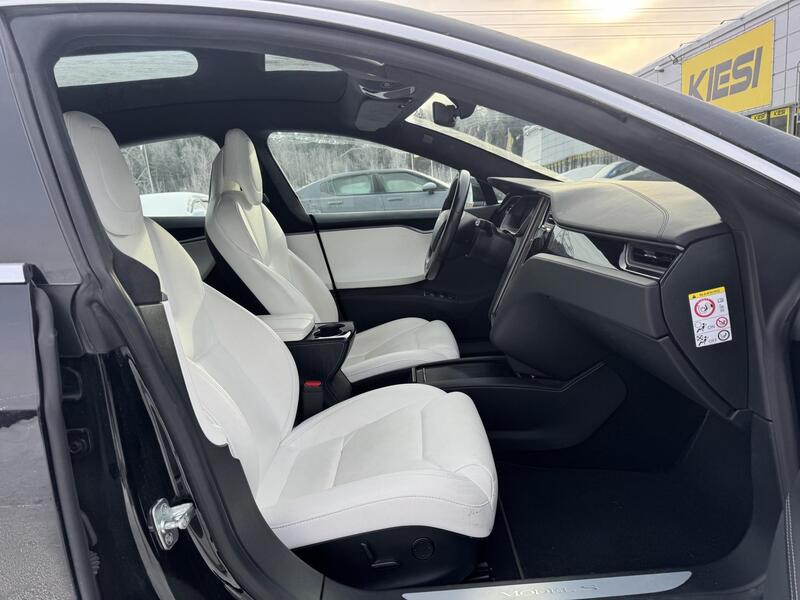 Tesla Model S vaihtoauto