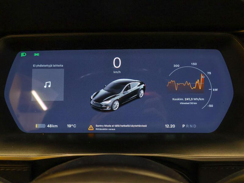 Tesla Model S vaihtoauto