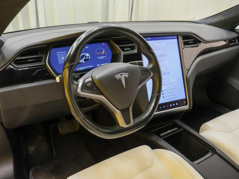 Tesla Model S vaihtoauto