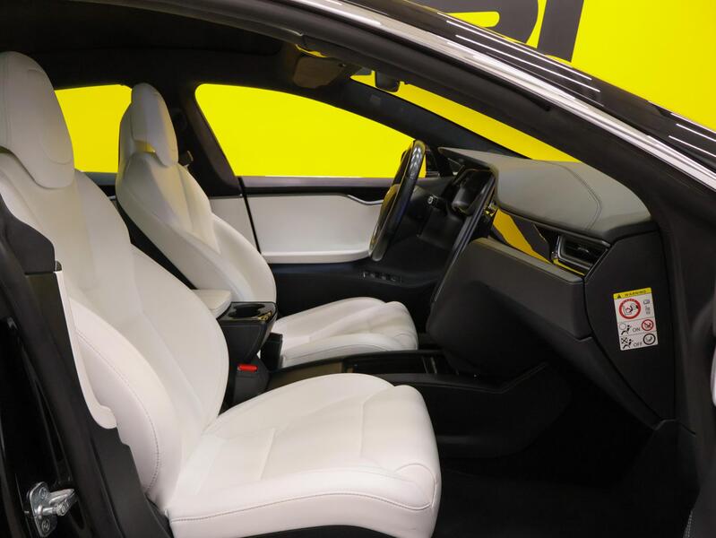 Tesla Model S vaihtoauto