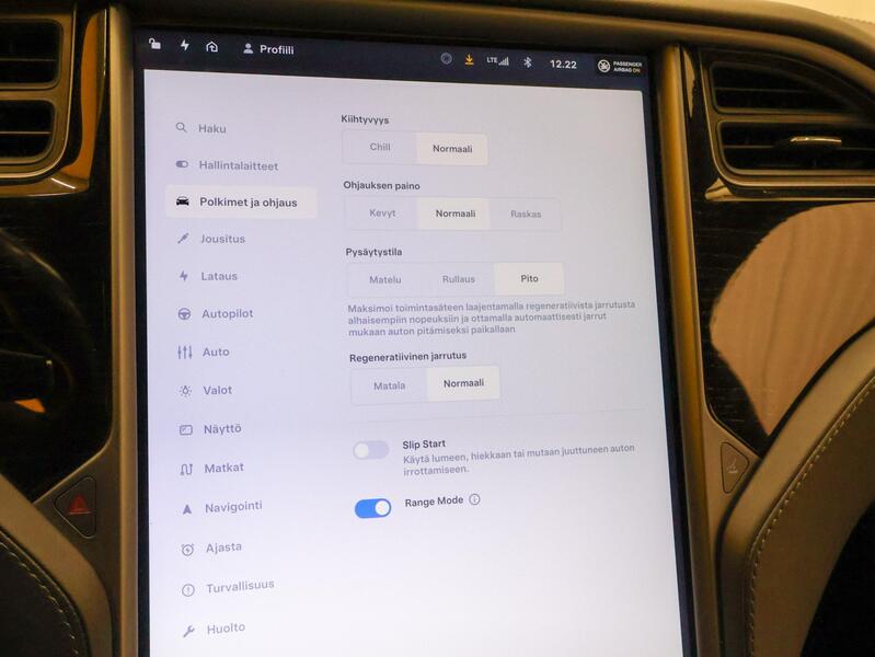 Tesla Model S vaihtoauto