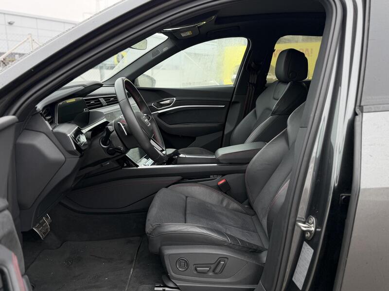 Audi Q8 e-tron vaihtoauto