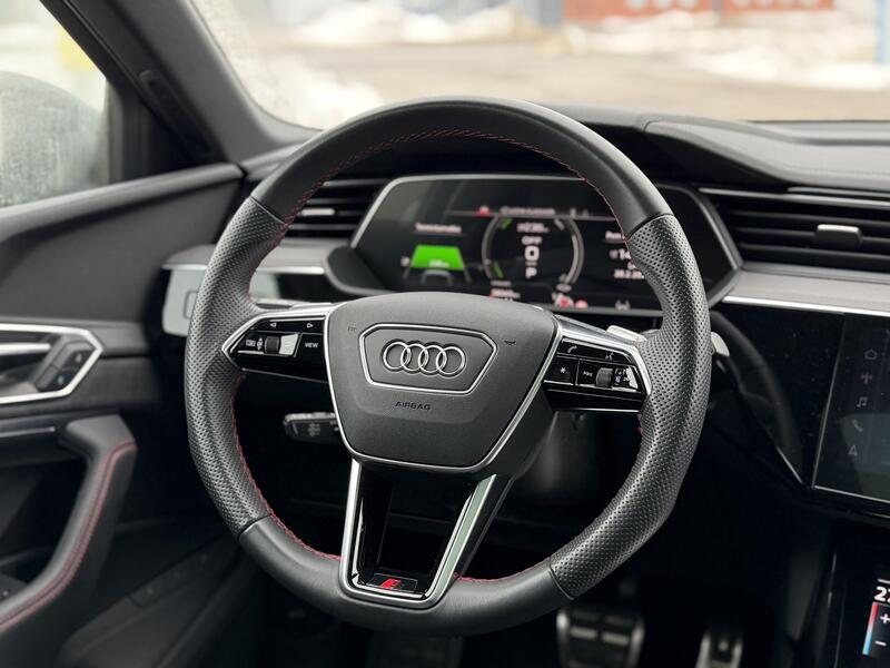 Audi Q8 e-tron vaihtoauto