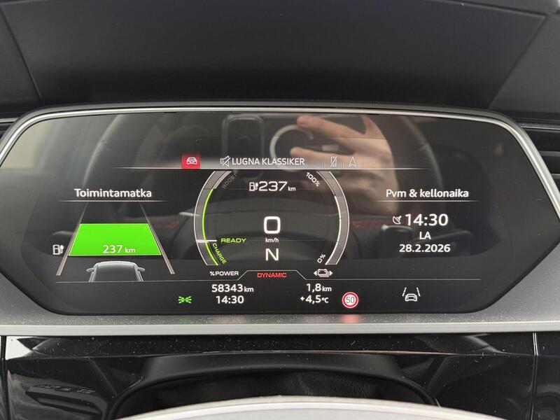 Audi Q8 e-tron vaihtoauto