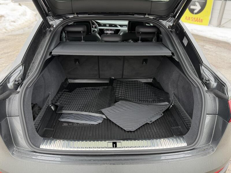 Audi Q8 e-tron vaihtoauto