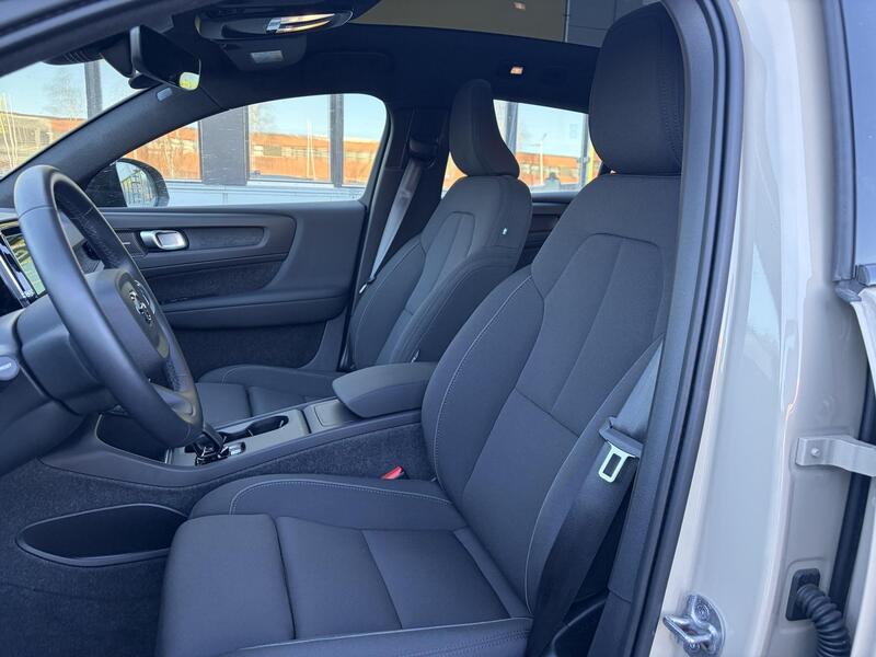 Volvo EC40 vaihtoauto