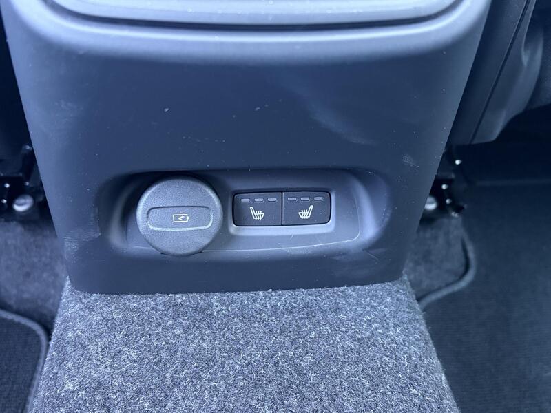 Volvo EC40 vaihtoauto