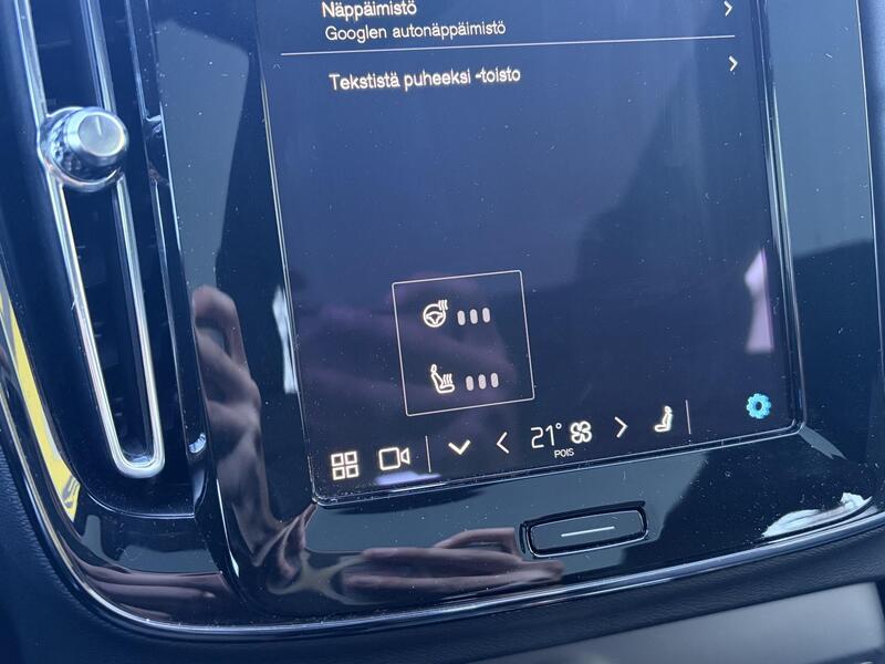 Volvo EC40 vaihtoauto