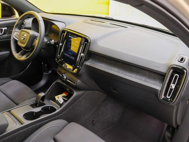 Volvo EC40 vaihtoauto