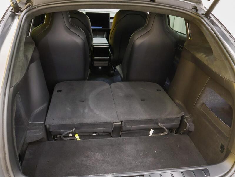 Tesla Model X vaihtoauto