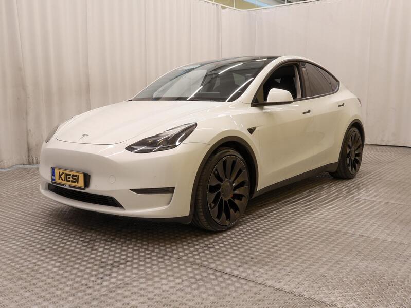 Tesla Model Y vaihtoauto