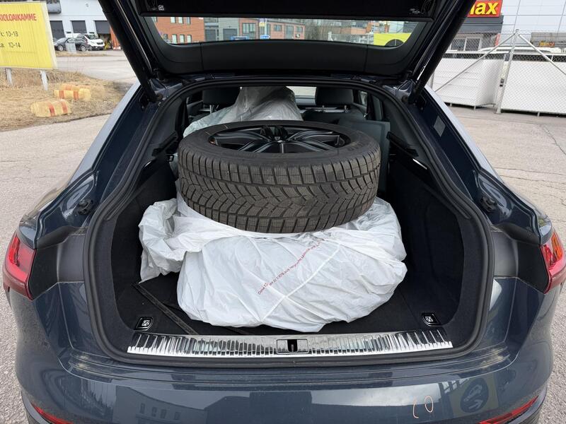 Audi Q8 e-tron vaihtoauto