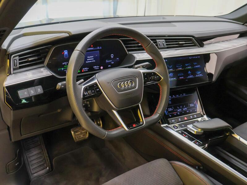Audi Q8 e-tron vaihtoauto