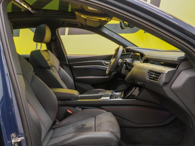 Audi Q8 e-tron vaihtoauto