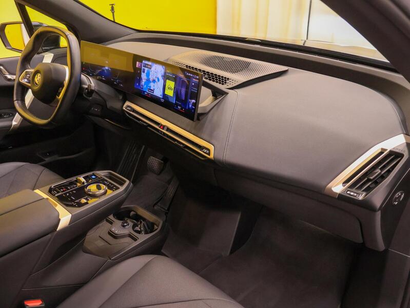 BMW iX vaihtoauto