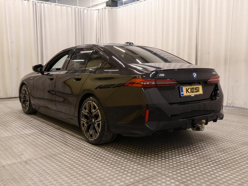 BMW i5 M60 vaihtoauto