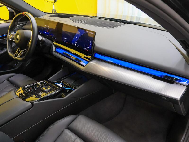 BMW i5 M60 vaihtoauto