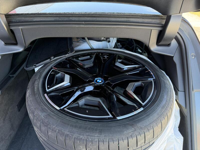 BMW iX vaihtoauto