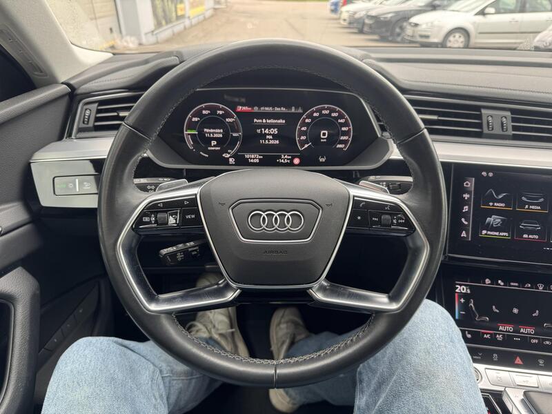 Audi Q8 e-tron vaihtoauto