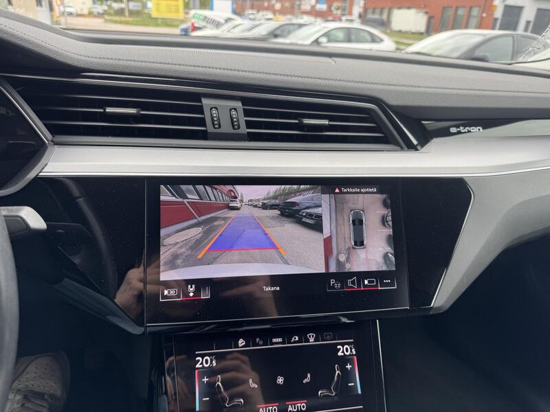 Audi Q8 e-tron vaihtoauto