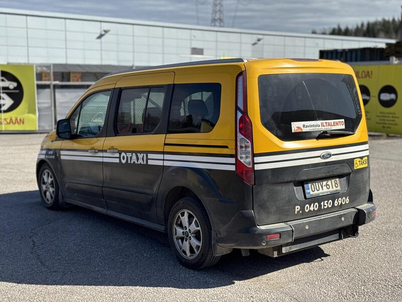 Ford Tourneo Connect vaihtoauto