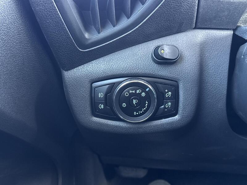 Ford Tourneo Connect vaihtoauto