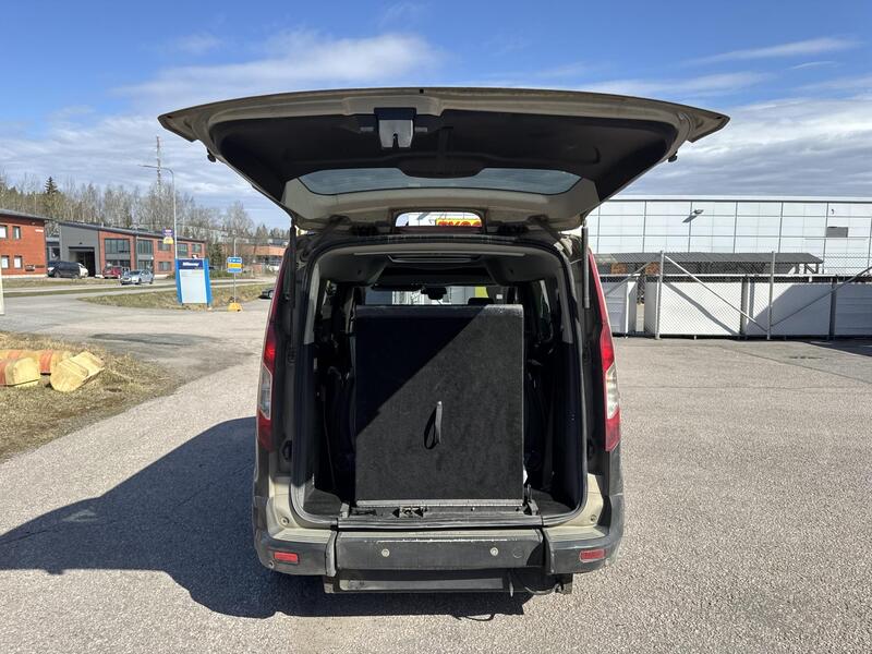 Ford Tourneo Connect vaihtoauto