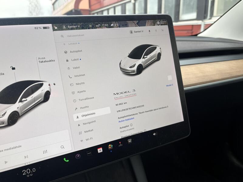 Tesla Model 3 vaihtoauto
