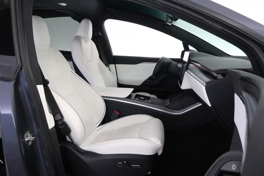 Tesla Model X vaihtoauto